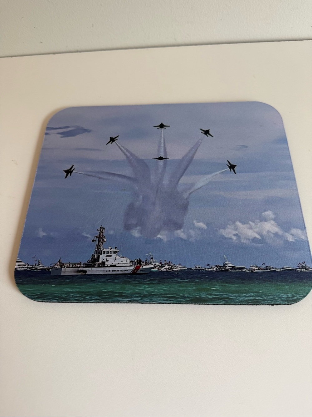 Mouse Pad Navy’s elite flight demonstration team in dramatic breakout formation